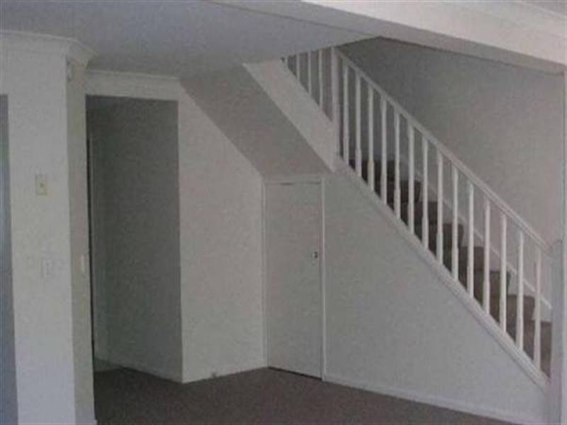 3 Arundel Drive, Arundel QLD 4214