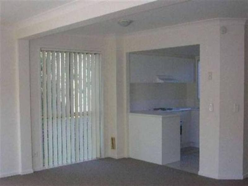 3 Arundel Drive, Arundel QLD 4214