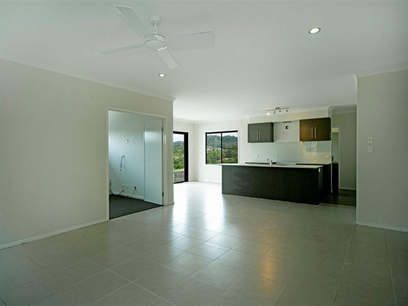 15 Buchanan Circuit, Oxenford QLD 4210