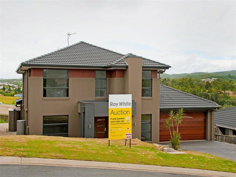 15 Buchanan Circuit, Oxenford QLD 4210