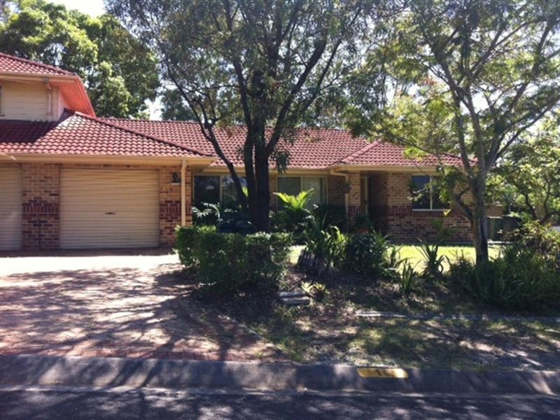 2/16b Doyalson, Helensvale QLD 4212