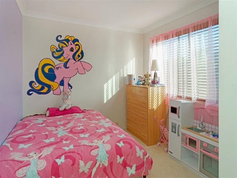 4 Parkwater Terrace, Helensvale QLD 4212