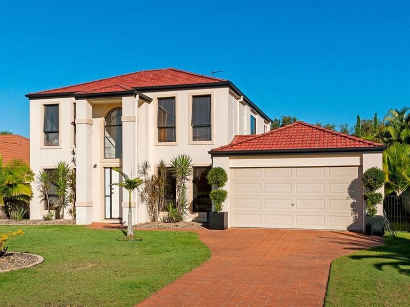 4 Parkwater Terrace, Helensvale QLD 4212