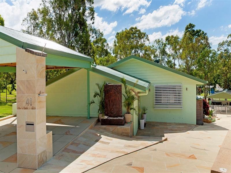 41 Dromana Crescent, Helensvale QLD 4212
