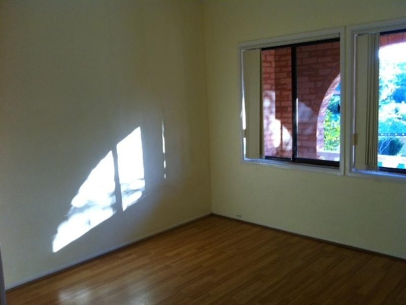 13 Stretton Drive, Helensvale QLD 4212