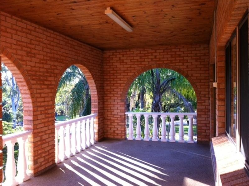 13 Stretton Drive, Helensvale QLD 4212