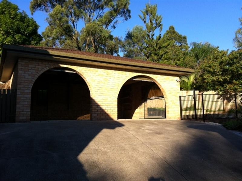 13 Stretton Drive, Helensvale QLD 4212