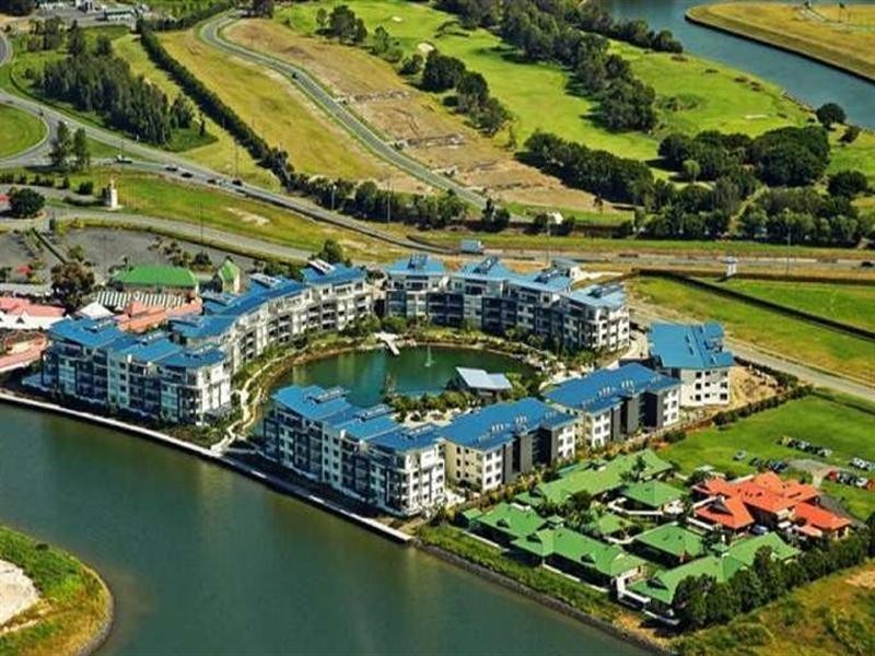 115/3 Pendraat Parade, Hope Island QLD 4212