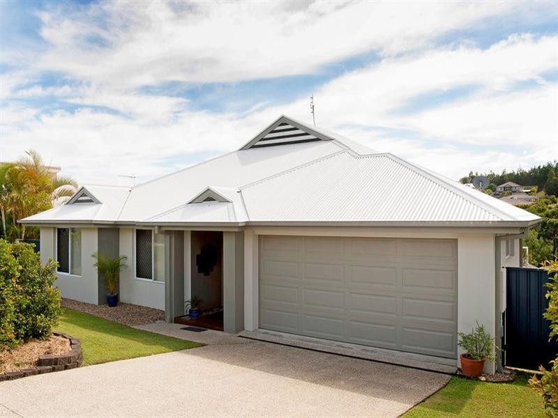 5 Ainslie Street, Pacific Pines QLD 4211
