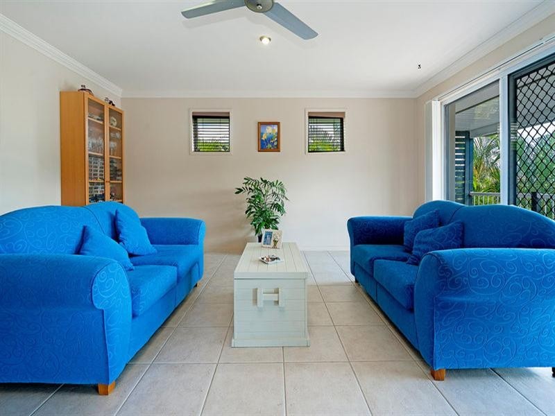 5 Ainslie Street, Pacific Pines QLD 4211