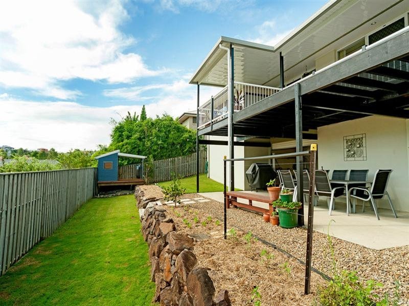 5 Ainslie Street, Pacific Pines QLD 4211