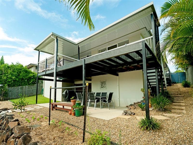 5 Ainslie Street, Pacific Pines QLD 4211