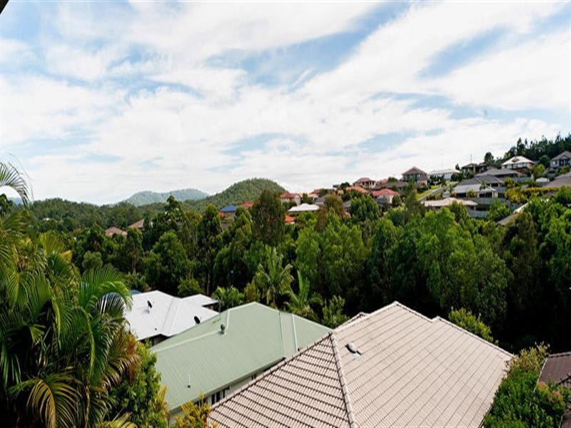 5 Ainslie Street, Pacific Pines QLD 4211