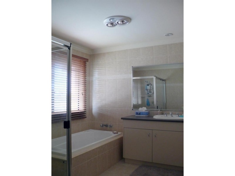 11 Heather Drive, Upper Coomera QLD 4209