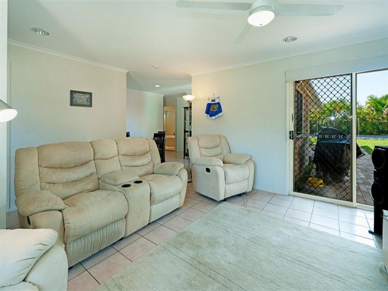 123 Mildura Drive, Helensvale QLD 4212