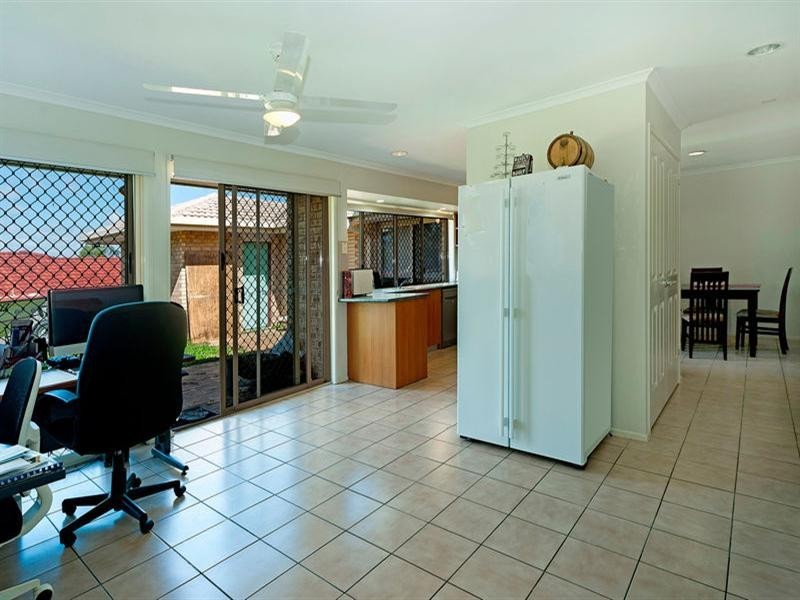 123 Mildura Drive, Helensvale QLD 4212