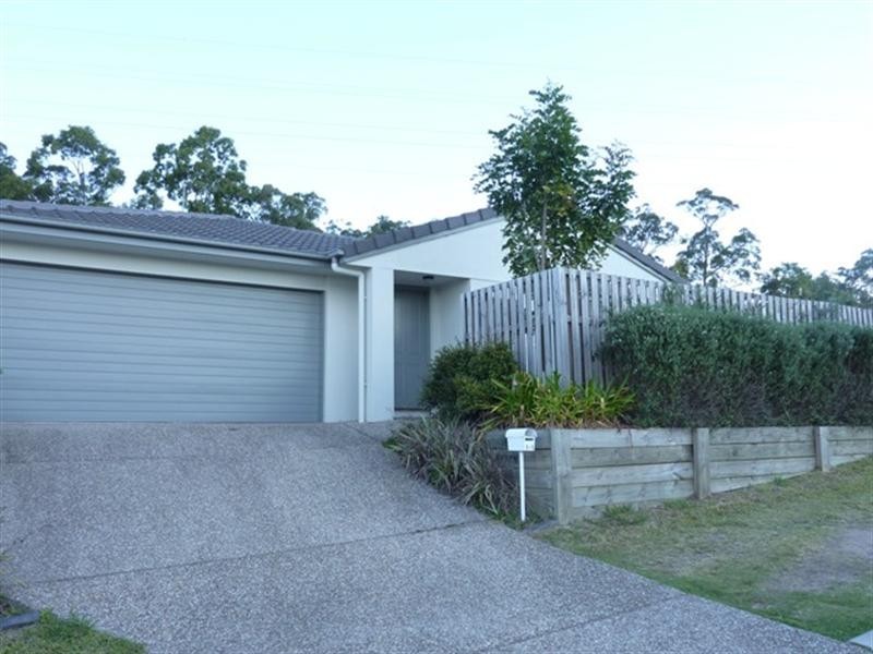 1/1 Jardine Street, Pacific Pines QLD 4211