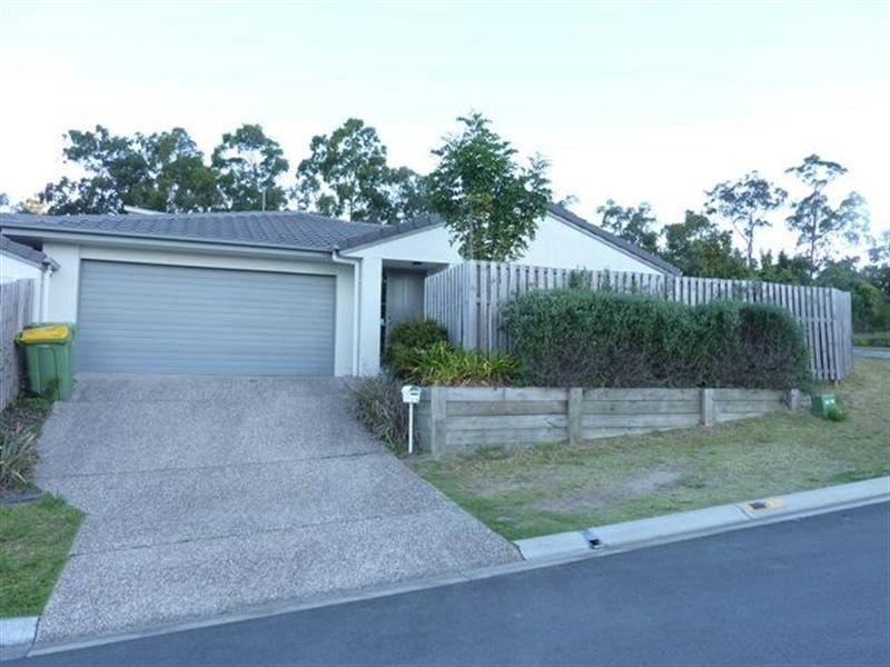 1/1 Jardine Street, Pacific Pines QLD 4211