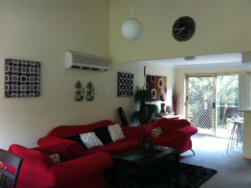 3/8 Doyalson Place, Helensvale QLD 4212