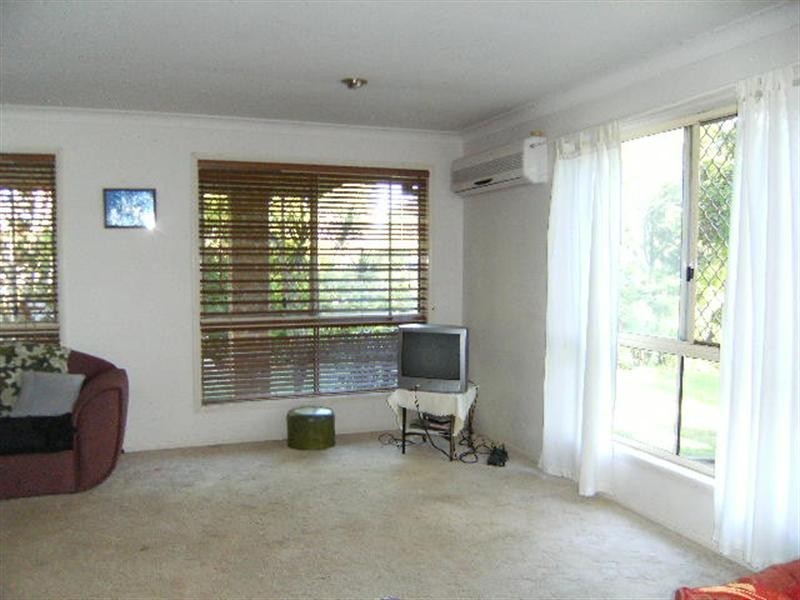 1 Watford Crescent, Molendinar QLD 4214