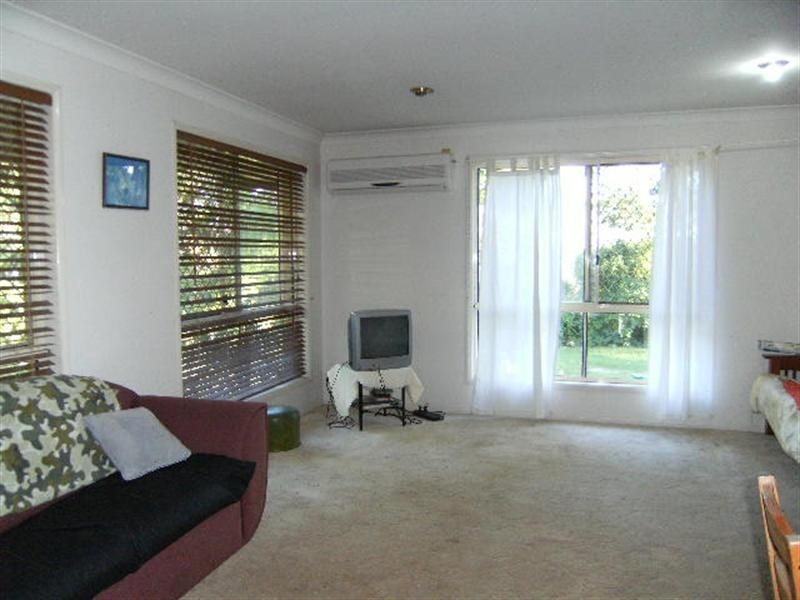 1 Watford Crescent, Molendinar QLD 4214