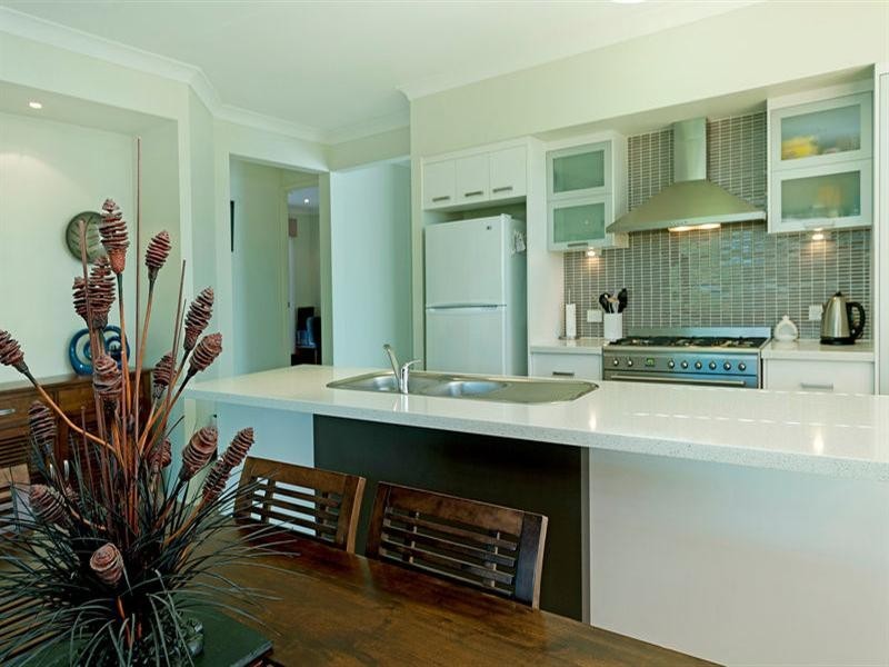 14 Codrington Circuit, Pacific Pines QLD 4211