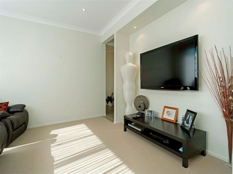 14 Codrington Circuit, Pacific Pines QLD 4211