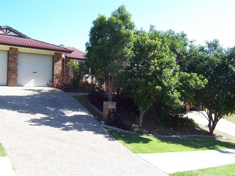 184 Universal Street, Gaven QLD 4211