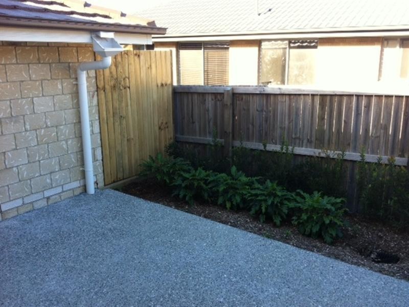 1/8 Bayrick Street, Pacific Pines QLD 4211