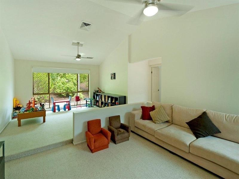 45 Rivertree Avenue, Helensvale QLD 4212