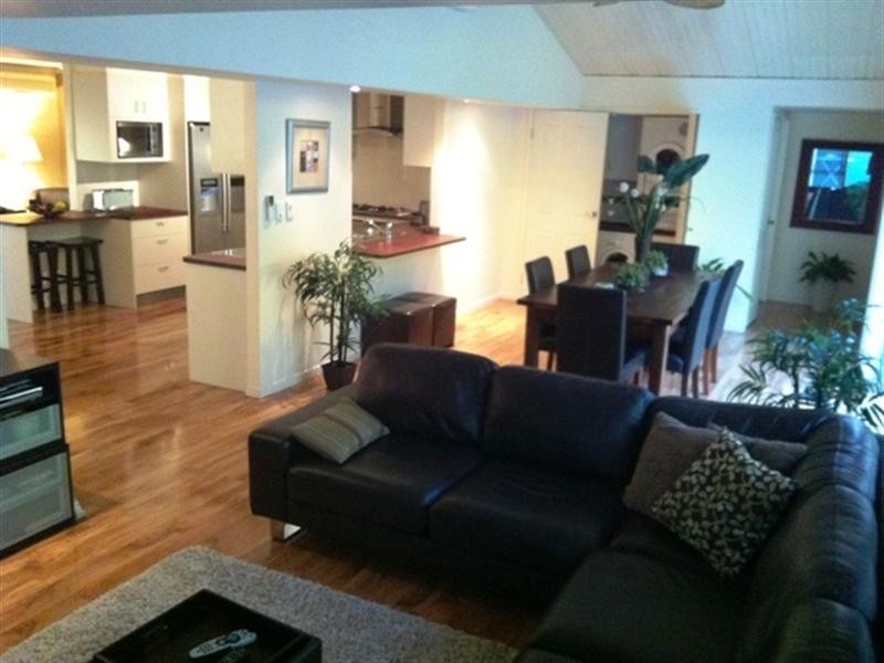 191 Universal Street, Oxenford QLD 4210