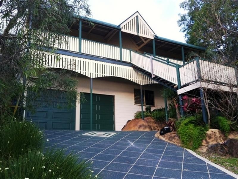 191 Universal Street, Oxenford QLD 4210