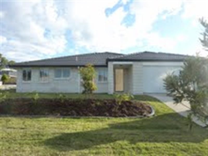 82 Wunburra Circuit, Pacific Pines QLD 4211