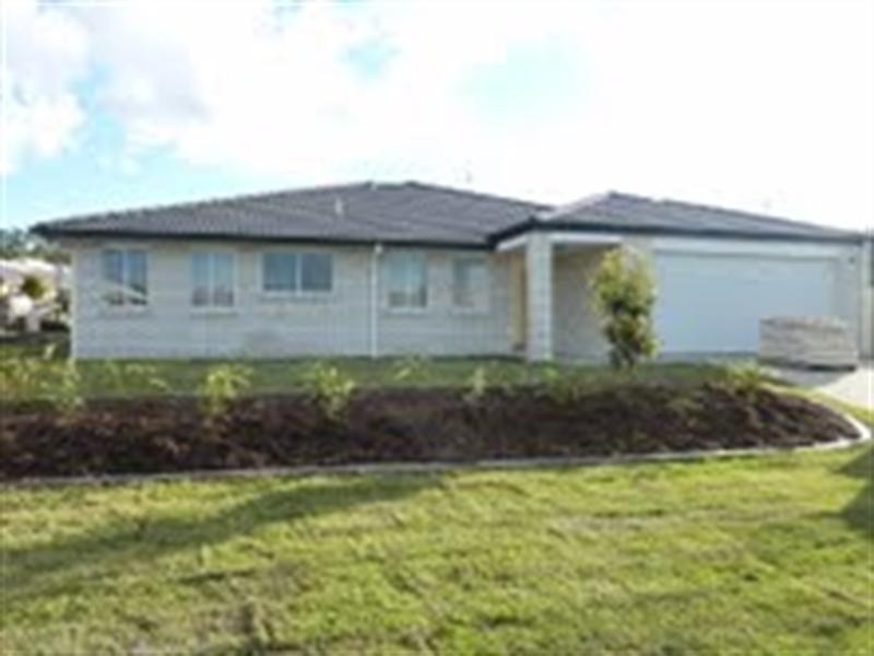 82 Wunburra Circuit, Pacific Pines QLD 4211