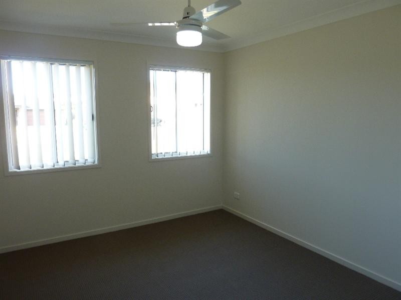 82 Wunburra Circuit, Pacific Pines QLD 4211