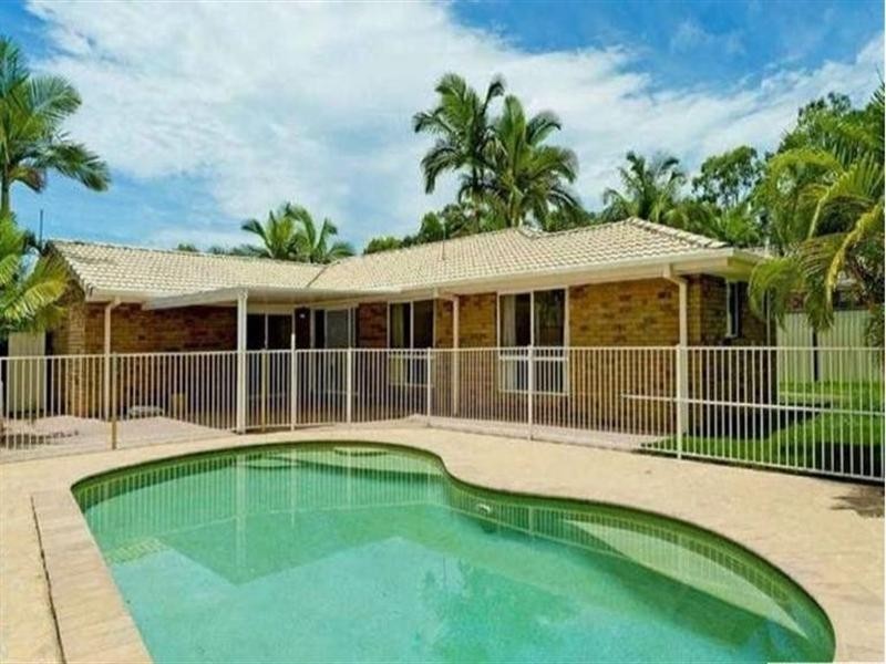 45 Kingaroy Avenue, Helensvale QLD 4212