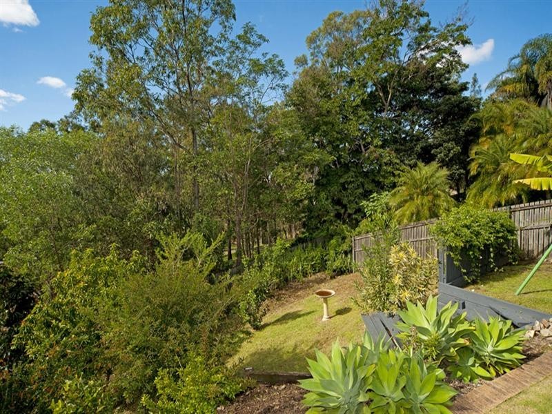 56 Tamworth Drive, Helensvale QLD 4212