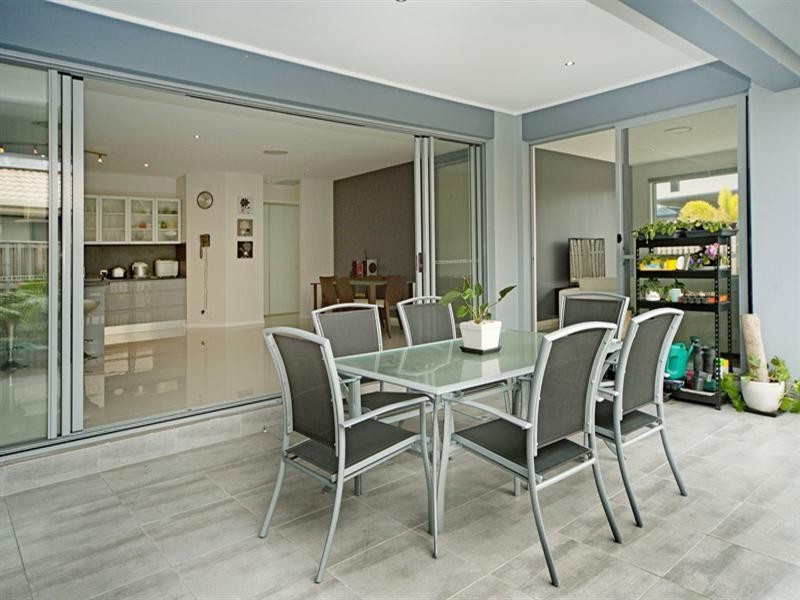 99 McAuley Parade, Pacific Pines QLD 4211