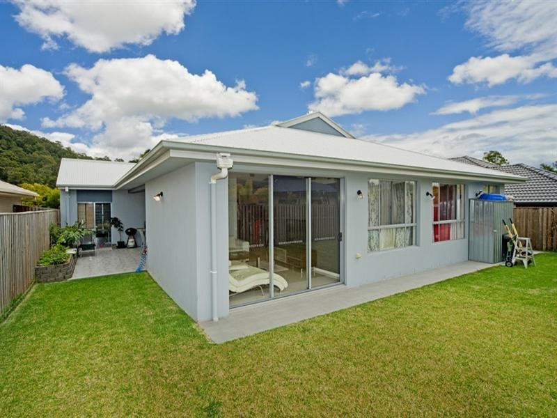 99 McAuley Parade, Pacific Pines QLD 4211