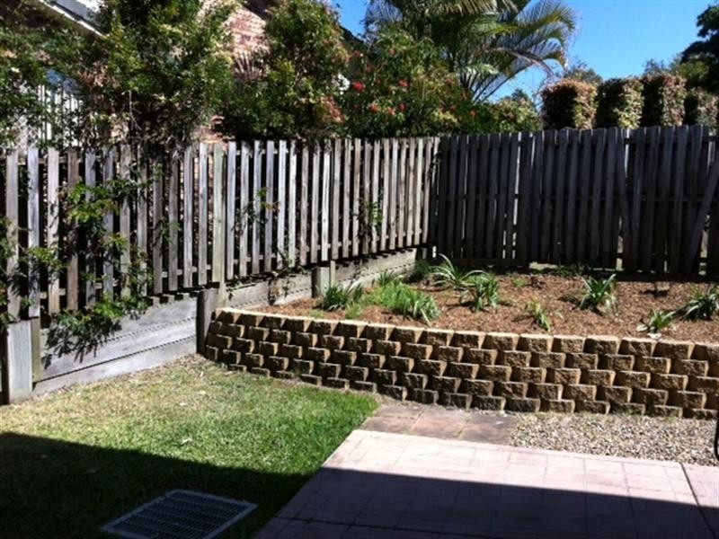 8/19 Doyalson Place, Helensvale QLD 4212