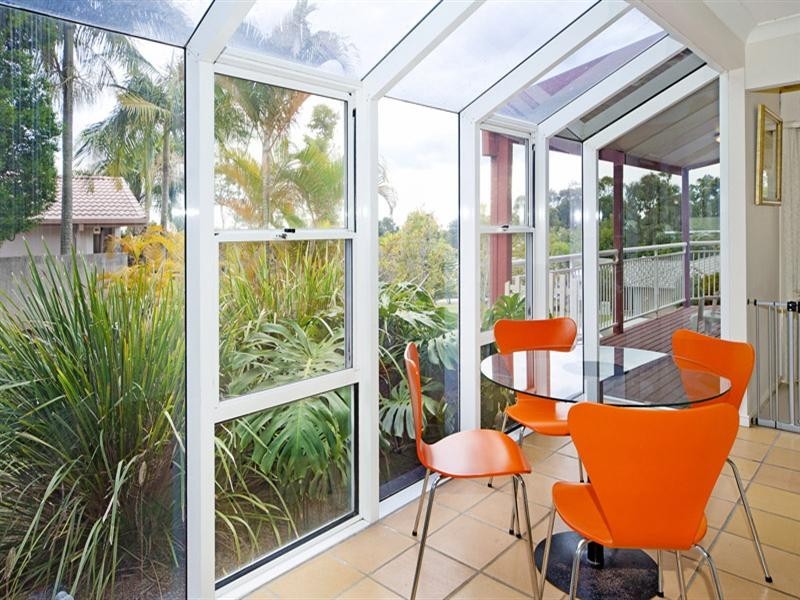 6 Pearson Close, Arundel QLD 4214