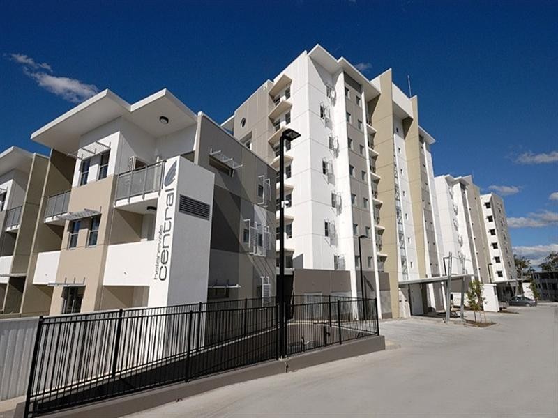 111 Lindfield Road HELENSVALE Central, Helensvale QLD 4212