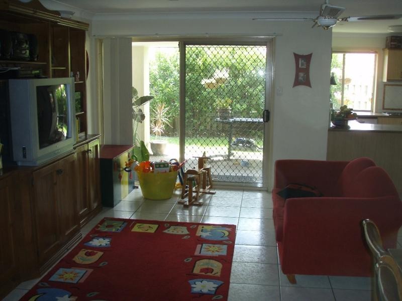 5 Greensborough Crescent, Parkwood QLD 4214