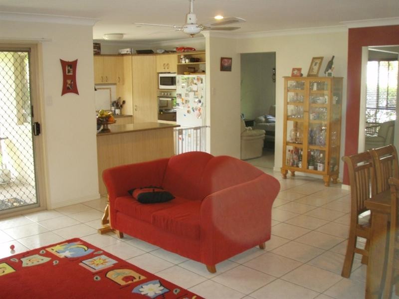 5 Greensborough Crescent, Parkwood QLD 4214