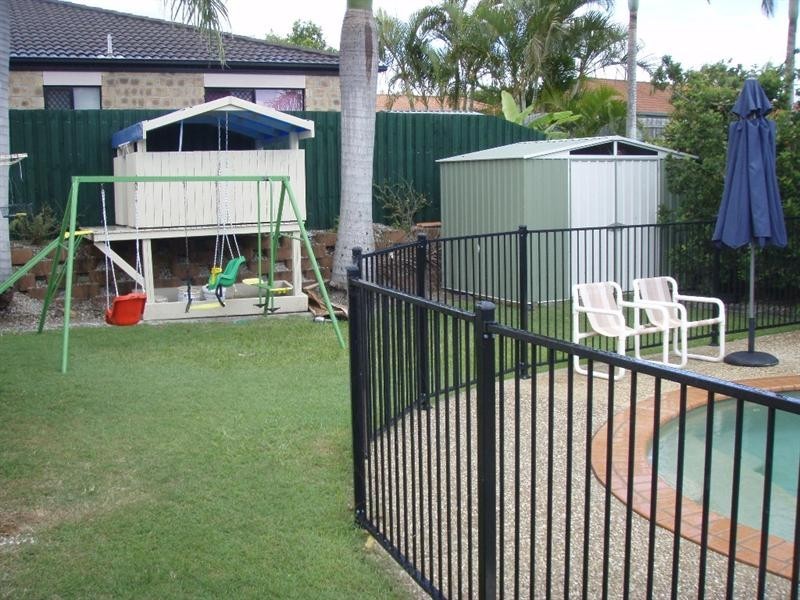 5 Greensborough Crescent, Parkwood QLD 4214