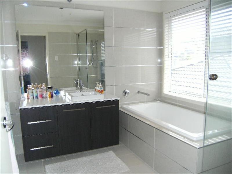 22 Willunga Street, Pacific Pines QLD 4211