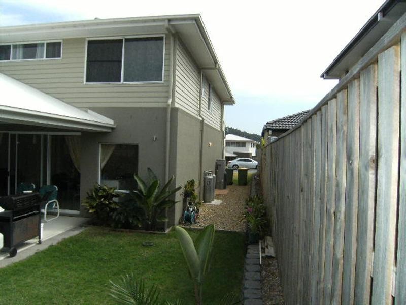 22 Willunga Street, Pacific Pines QLD 4211