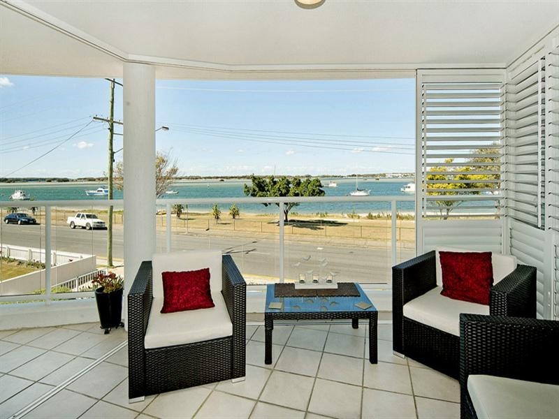 5/242 Marine Parade, Labrador QLD 4215