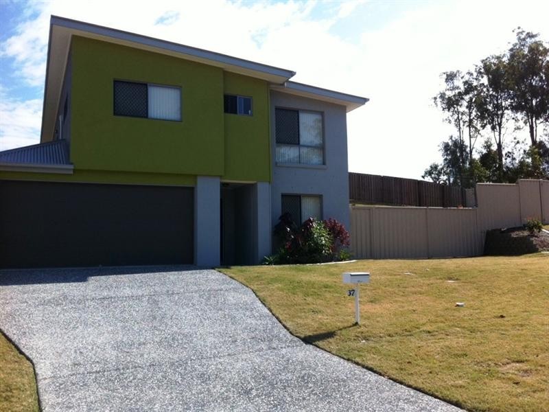 37 Saltwater Boulevard, Maudsland QLD 4210