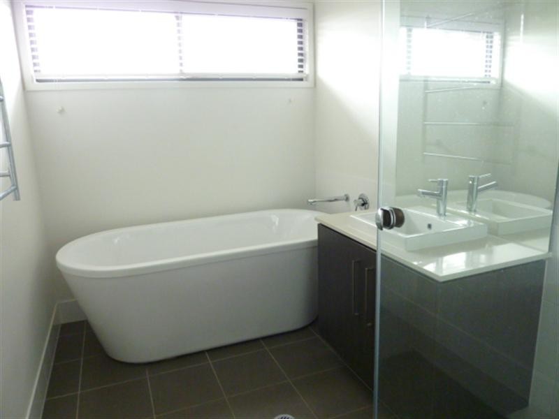 15 Buchanan Circuit, Oxenford QLD 4210